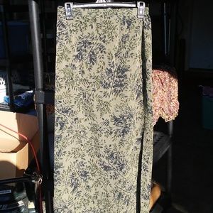 sz 8 long skirt
